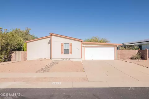 6205 E Rough Rock Dr, Tucson, AZ 85756 photo 5
