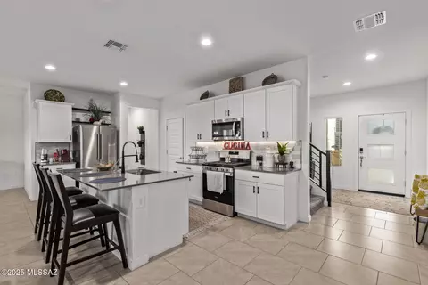 Kitchen - 12767 E Joffroy Dr, Vail, AZ 85641 photo 5 of 5