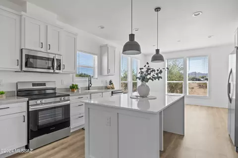 12490 W Picture Rocks Rd, Tucson, AZ 85743