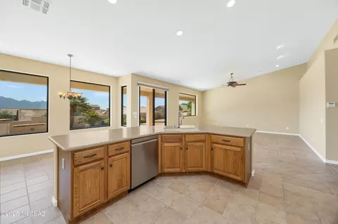 Kitchen - 63429 E Desert Mesa Ct, Tucson, AZ 85739 photo 5 of 6
