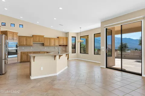 Kitchen - 63429 E Desert Mesa Ct, Tucson, AZ 85739 photo 1 of 6