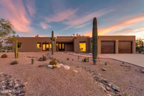 11735 N Vista Del Sol, Oro Valley, AZ 85742