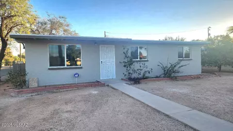 1201 W Nidito Pl, Tucson, AZ 85705