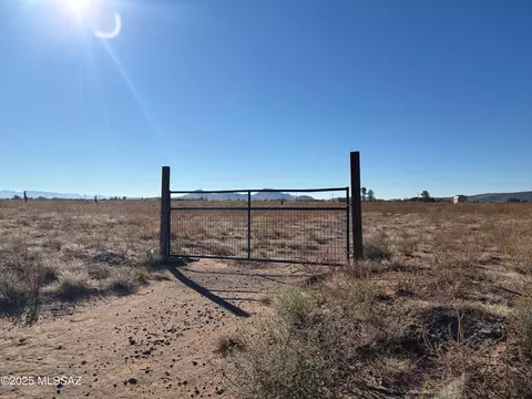 tbd E Chiricahua Dr, Pearce, AZ 85625