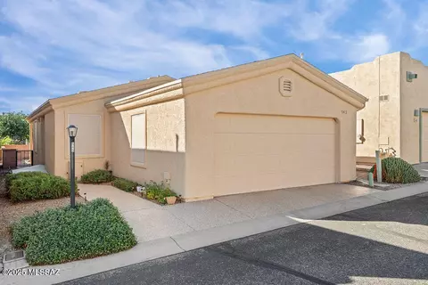 543 W Deerview Ct, Green Valley, AZ 85614