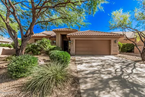 906 N Desert Deer Pass, Green Valley, AZ 85614
