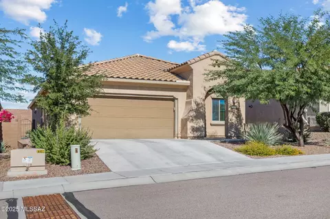 7068 W Cliff Spring Trl, Marana, AZ 85658