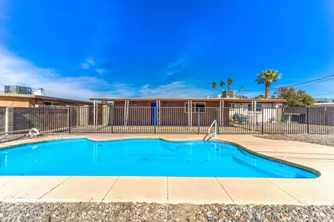 1033 W Lind St, Tucson, AZ 85705