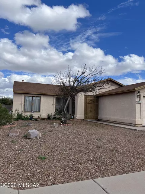 5035 S Bloomfield Dr, Tucson, AZ 85746