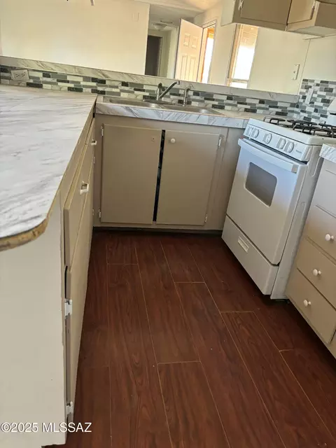 3227 E Pinal St, Tucson, AZ 85739 photo 8