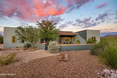27 Tierra Libre Ct, Tubac, AZ 85646