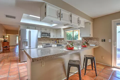 Kitchen - 9022 E Seneca St, Tucson, AZ 85715 photo 5 of 5