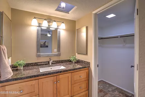 Bath - 9022 E Seneca St, Tucson, AZ 85715 photo 2 of 5