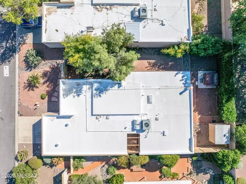 View/Area - 9022 E Seneca St, Tucson, AZ 85715 photo 3 of 7