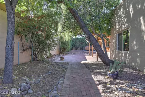 Exterior - 9022 E Seneca St, Tucson, AZ 85715 photo 9 of 9