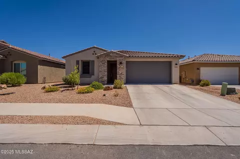 9724 E Lynx Lake Trl, Tucson, AZ 85747