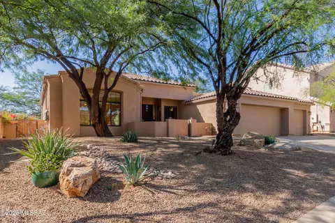 1975 W Muirhead Loop, Oro Valley, AZ 85737