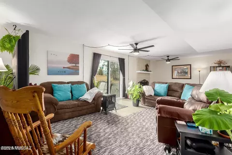 Living - 1018 E Geneva St, Pearce, AZ 85625 photo 1 of 5
