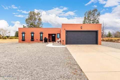 Exterior - 1018 E Geneva St, Pearce, AZ 85625 photo 2 of 5