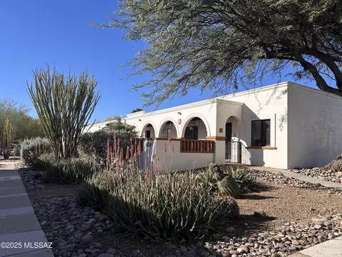 144 S Paseo Pena #D, Green Valley, AZ 85614
