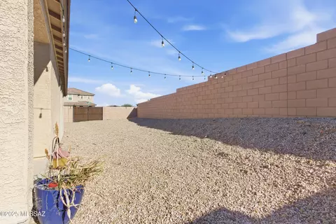 10822 E Franklin Falls Way, Vail, AZ 85641 photo 3