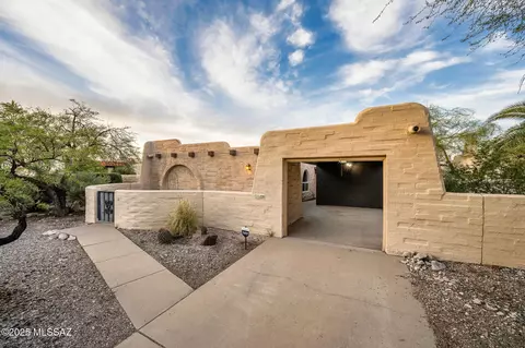 810 N Camino Santiago #23, Tucson, AZ 85745