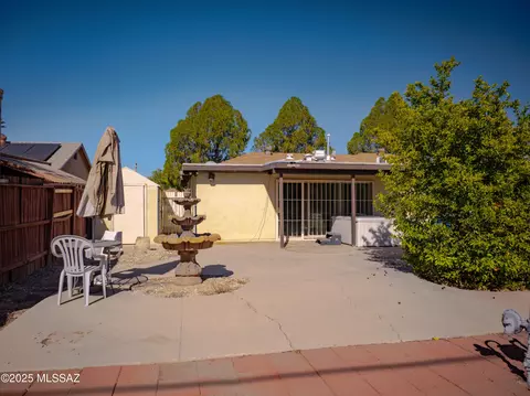 Exterior - 5356 E 20th St, Tucson, AZ 85711 photo 4 of 6