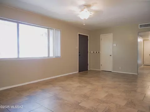 Living - 5356 E 20th St, Tucson, AZ 85711 photo 3 of 7