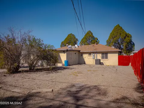 Exterior - 5356 E 20th St, Tucson, AZ 85711 photo 2 of 6