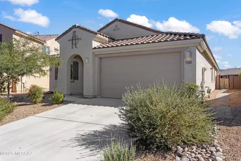 Exterior - 13384 E Knipe Pl, Tucson, AZ 85747 photo 5 of 7