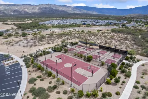 View/Area - 13384 E Knipe Pl, Tucson, AZ 85747 photo 3 of 5