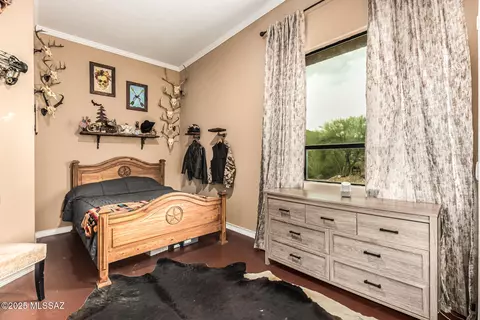 Bedroom - 15672 E Colossal Cave Rd, Vail, AZ 85641 photo 3 of 5