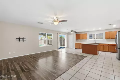 13679 E Shadow Pines Ln, Vail, AZ 85641 photo 4