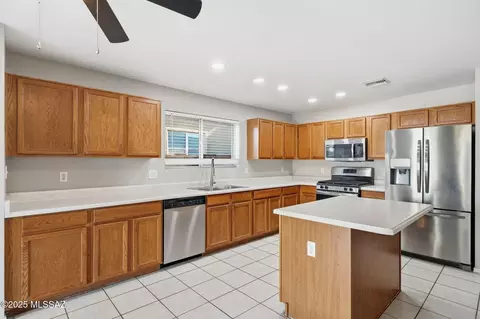 13679 E Shadow Pines Ln, Vail, AZ 85641 photo 3