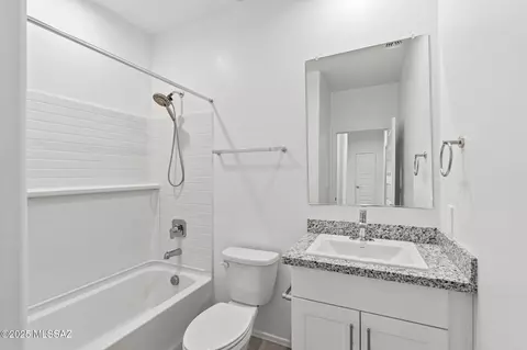 Bath - 12129 E Ava Lynne Dr, Vail, AZ 85641 photo 2 of 2
