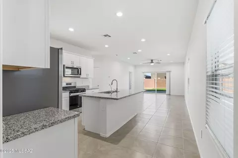 Entry Way - 12129 E Ava Lynne Dr, Vail, AZ 85641 photo 2 of 5
