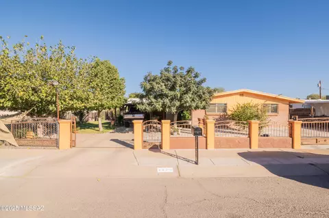 4570 N Jay Ave, Tucson, AZ 85705