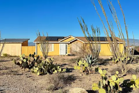 13525 E Yorkie Pl, Vail, AZ 85641