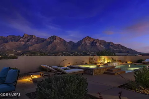 11160 N Joy Faith Dr, Oro Valley, AZ 85737