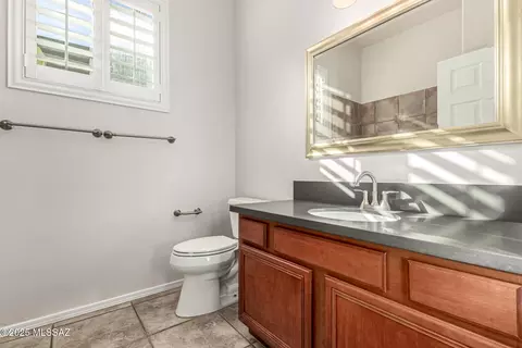 Bath - 5331 S Rust Ln, Tucson, AZ 85747 photo 3 of 4