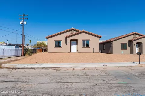 19 Elm St, Tucson, AZ 85705