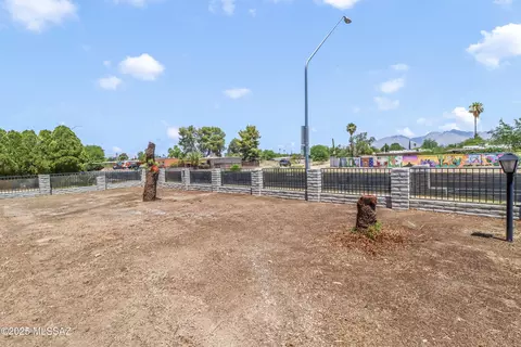 Exterior - 7602 E Stella Rd, Tucson, AZ 85730 photo 3 of 7