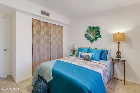 Bedroom - 7602 E Stella Rd, Tucson, AZ 85730 photo 4 of 6