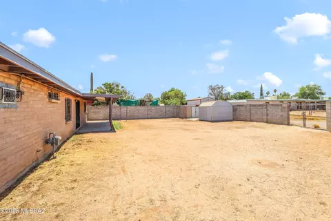 Exterior - 7602 E Stella Rd, Tucson, AZ 85730 photo 7 of 7