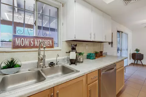 Kitchen - 7602 E Stella Rd, Tucson, AZ 85730 photo 1 of 3