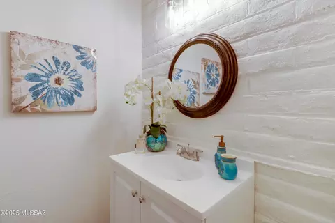 Bath - 7602 E Stella Rd, Tucson, AZ 85730 photo 1 of 3