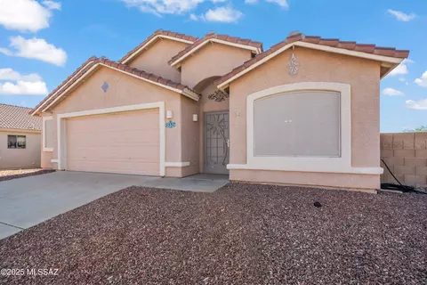 9557 N Patagonia Pl, Tucson, AZ 85742