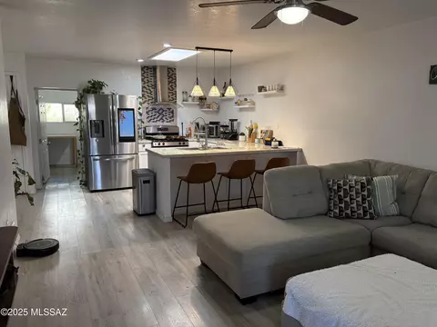Kitchen - 283 E Durango St, Nogales, AZ 85621 photo 2 of 4