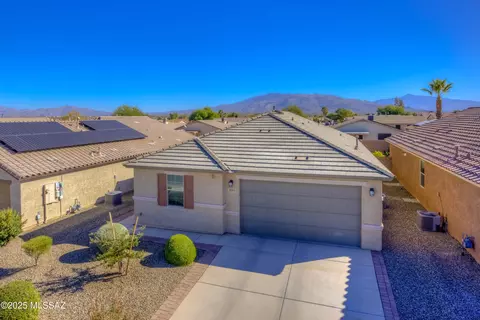 8804 E Stone Meadow Cir, Tucson, AZ 85730