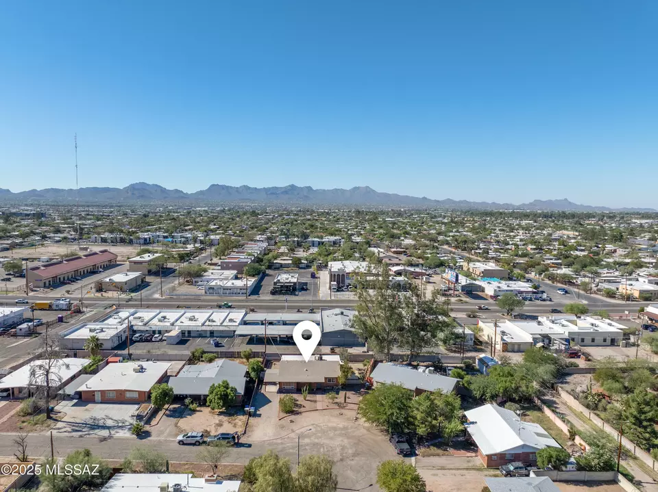 View/Area - 2627 N Euclid Ave, Tucson, AZ 85719 photo 3 of 3